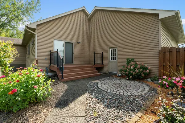 29805 Broadway ST, Lindstrom, MN 55045