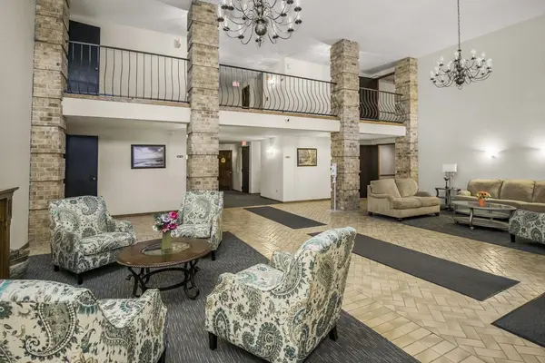 1450 Bidwell ST #110, West Saint Paul, MN 55118