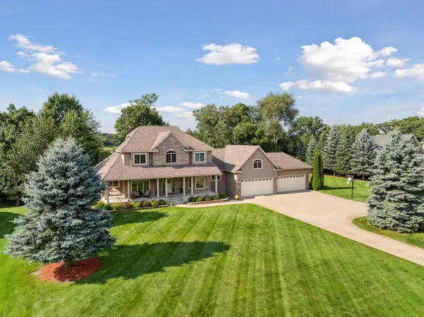 25124 Firefly AVE, Wyoming, MN 55092