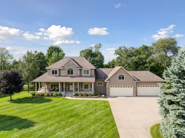 25124 Firefly AVE, Wyoming, MN 55092