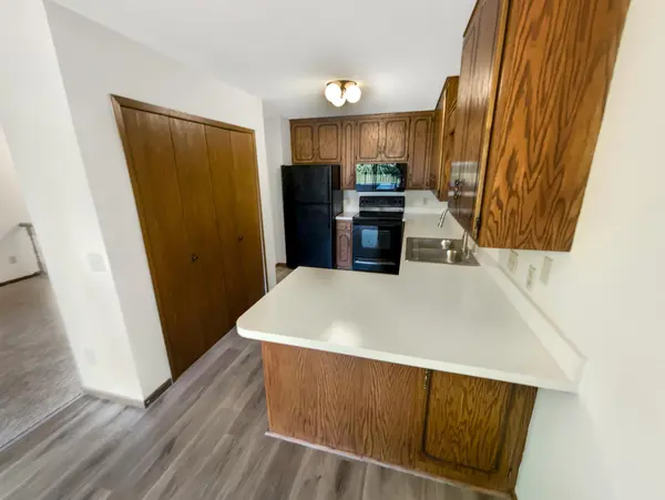 5167 148th ST W, Apple Valley, MN 55124