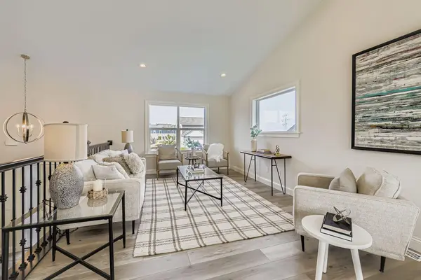 2886 Trinity DR, Shakopee, MN 55379