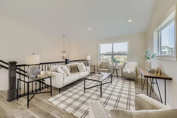 2886 Trinity DR, Shakopee, MN 55379