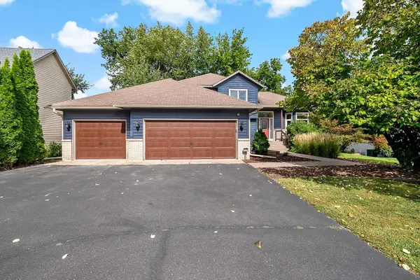 5420 Riverwood LN, Savage, MN 55378