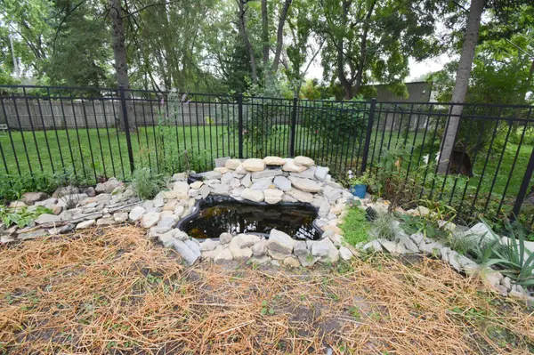 915 E Center ST, Rochester, MN 55904