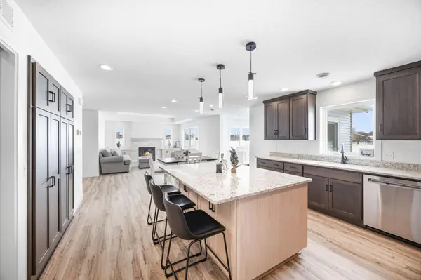255 Eau Claire AVE SE, Hutchinson, MN 55350