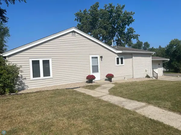 506 7th AVE W, Lisbon, ND 58054