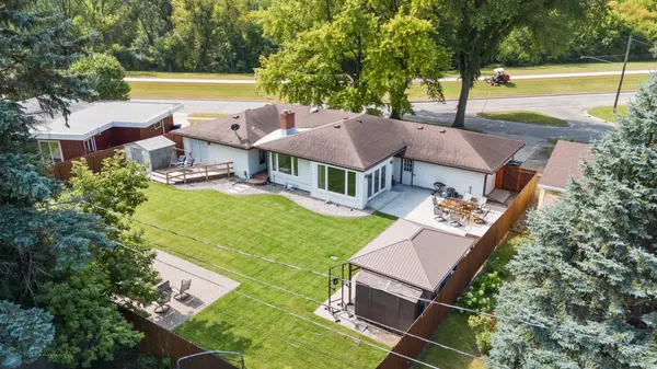 2212 5th ST S, Moorhead, MN 56560