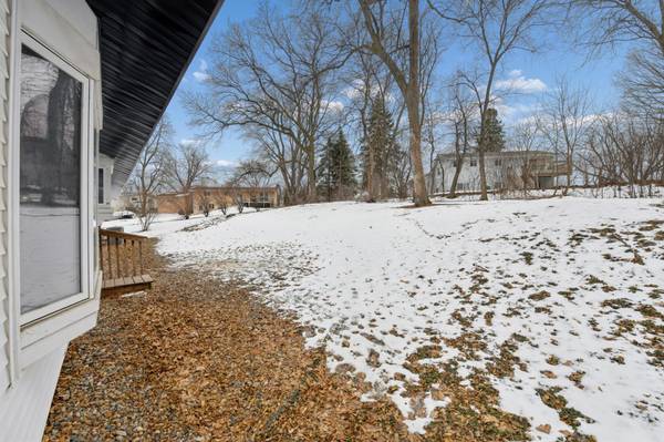 5141 Brooks CIR SE, Prior Lake, MN 55372