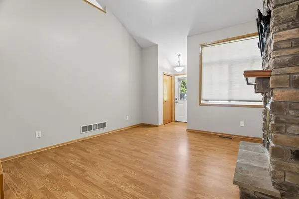 9245 Troon CT, Woodbury, MN 55125