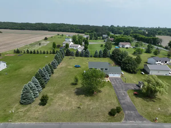2207 127th ST, New Richmond, WI 54017