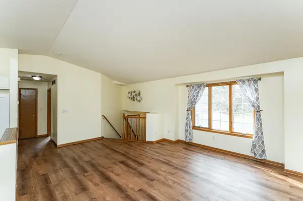 406 7th ST NW, Dodge Center, MN 55927