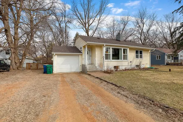 25780 Smithtown RD, Shorewood, MN 55331