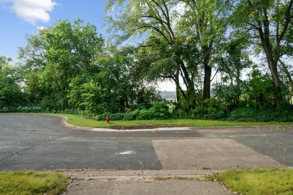 11649 Palmer RD, Bloomington, MN 55437