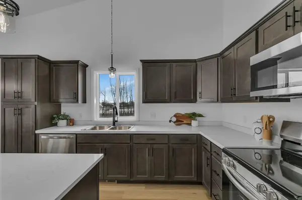 31142 Terra Vista LN, Rockville, MN 56369