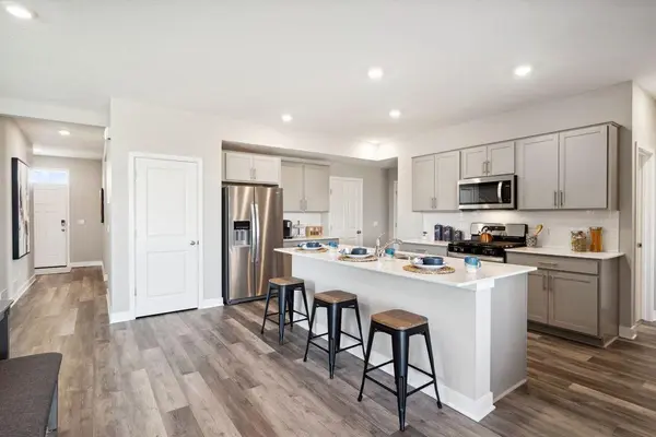 17041 Draper WAY, Lakeville, MN 55044