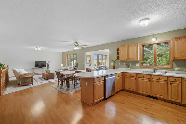 714 E Beaver ST, Belle Plaine, MN 56011