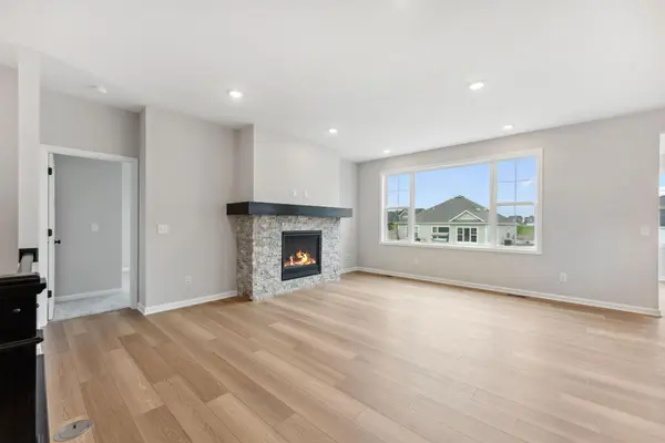 1847 Archer ST, Shakopee, MN 55379