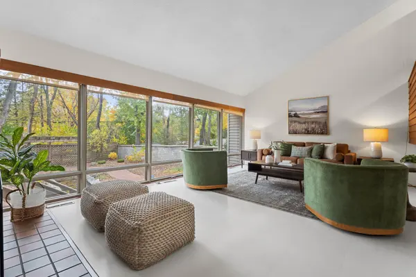 4622 France AVE S, Edina, MN 55410