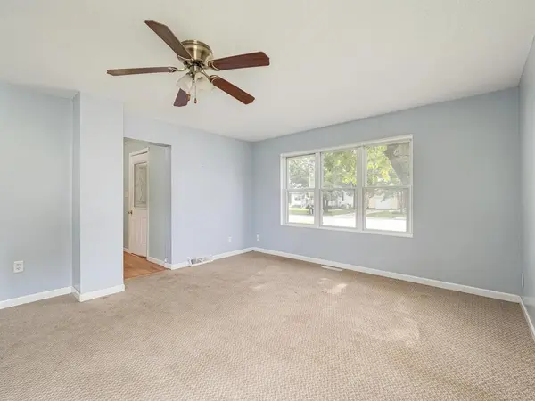 208 Main ST E, Silver Lake, MN 55381