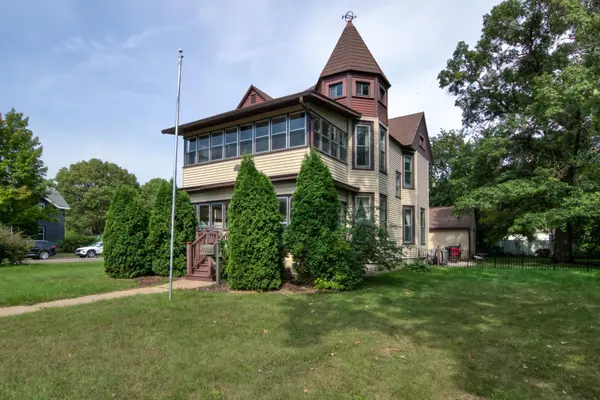 324 Coleman ST, Chippewa Falls, WI 54729