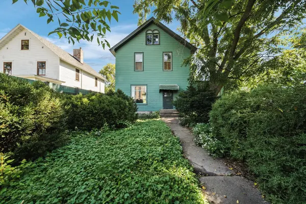 204 5th AVE SE, Minneapolis, MN 55414