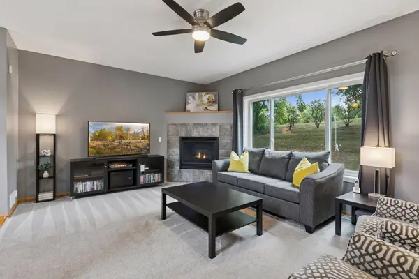 1536 Stonewood LN, Eagan, MN 55122