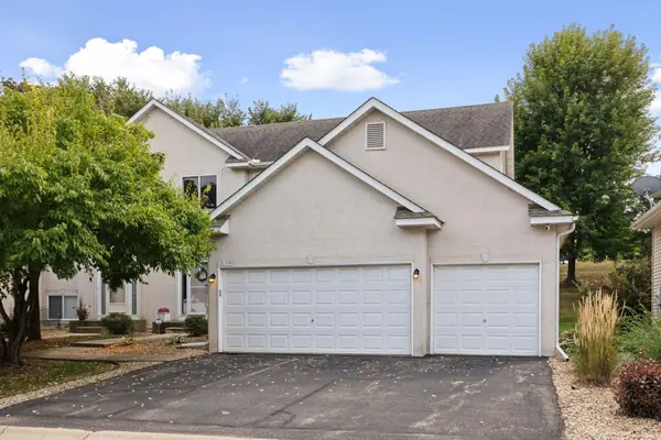 1536 Stonewood LN, Eagan, MN 55122
