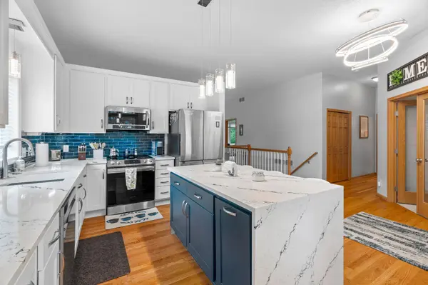 2211 Glacier WAY,  Hastings,  MN 55033