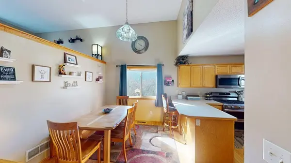 18539 Queen ST NW, Elk River, MN 55330
