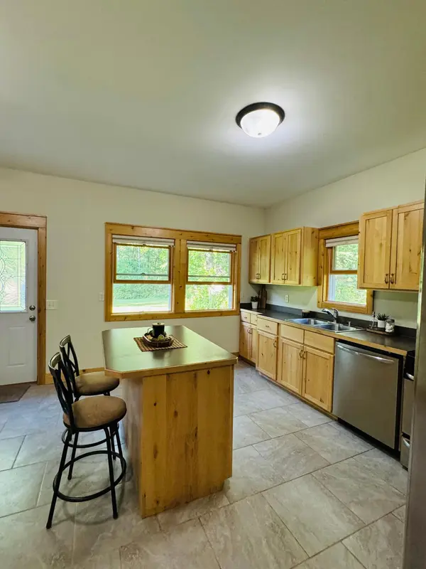 2795 40th ST NW, Hackensack, MN 56452