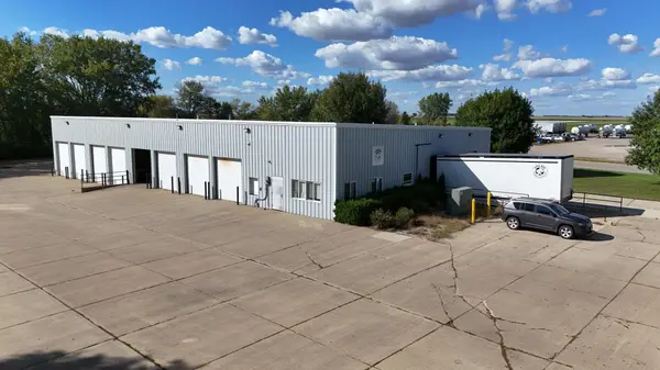 1611 Halbur RD, Marshall, MN 56258