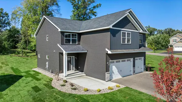 19498 Carson CT NW, Elk River, MN 55330