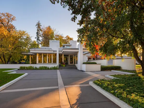 4855 E Lake Harriet Pkwy, Minneapolis, MN 55419