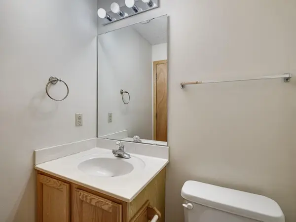 4275 Merrimac LN N #20, Plymouth, MN 55446