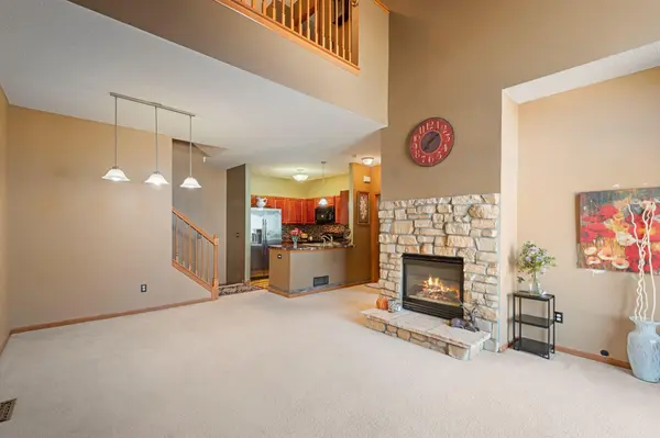 673 Kingfisher LN #D, Woodbury, MN 55125