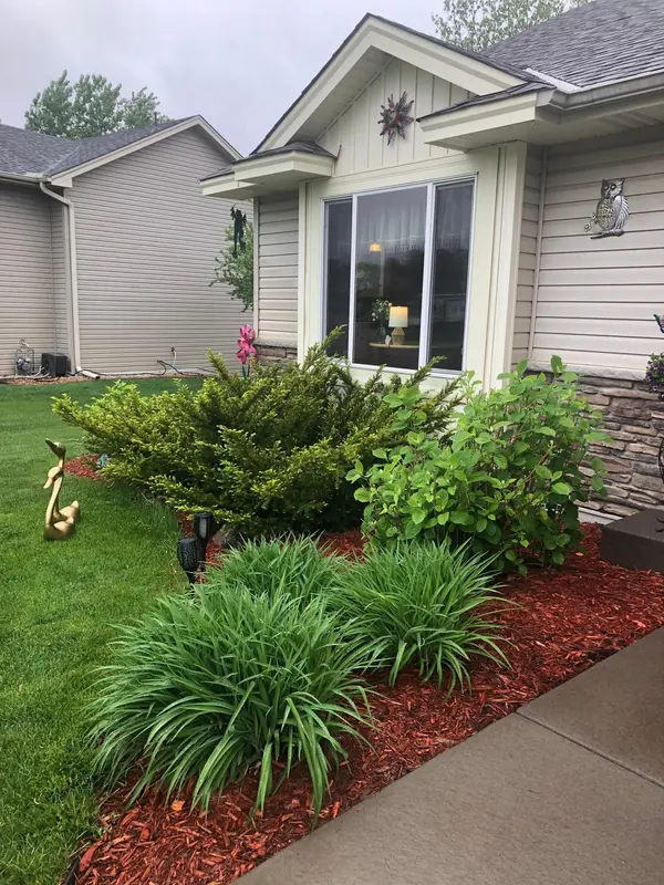 676 Elins Lake RD SE, Cambridge, MN 55008