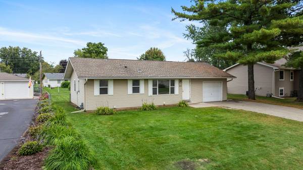 249 Elm DR, Apple Valley, MN 55124