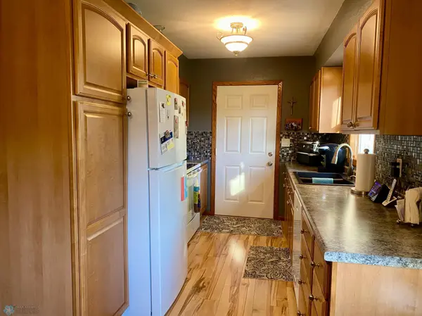 237 10th AVE E, West Fargo, ND 58078