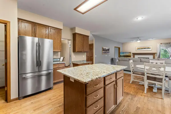 13947 Fleetwood AVE, Apple Valley, MN 55124