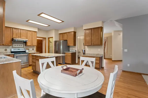 13947 Fleetwood AVE, Apple Valley, MN 55124