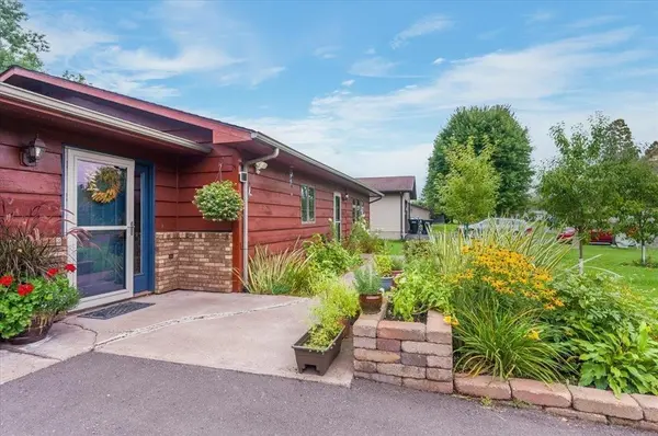 3805 E 8th ST, Superior, WI 54880