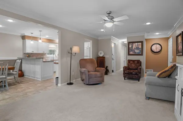 1829 County Rd E E, White Bear Lake, MN 55110