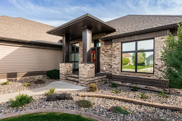 319 50th PL W, West Fargo, ND 58078
