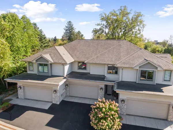 296 Grace Pointe CT, Wayzata, MN 55391