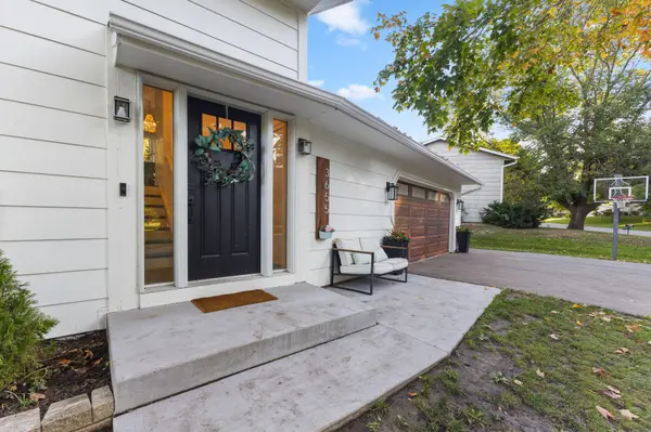 3655 Dallas LN N, Plymouth, MN 55447