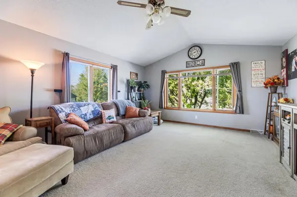 205 Nicholas DR, Lewiston, MN 55952
