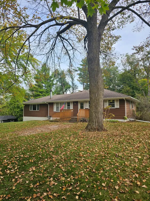 4130 Glacier LN N, Plymouth, MN 55446