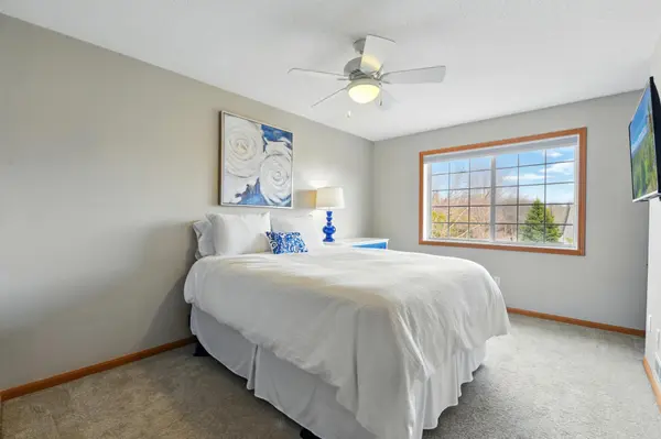 324 Willoughby WAY W, Minnetonka, MN 55305