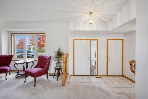 305 Maple Knoll WAY NW, Saint Michael, MN 55376